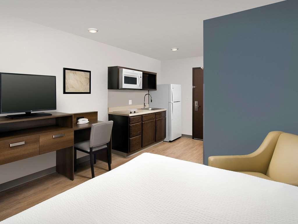 Extended Stay America Suites - New Orleans - Airport - I-10 Kenner Room photo